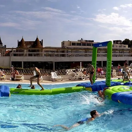 Perle Marine Haussmannienne - Lumineux & Calme - Proche Gare & شقة دْييب